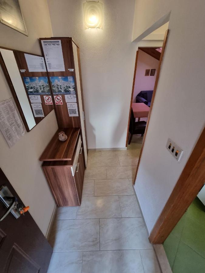 Apartments Banic 포스티라 외부 사진